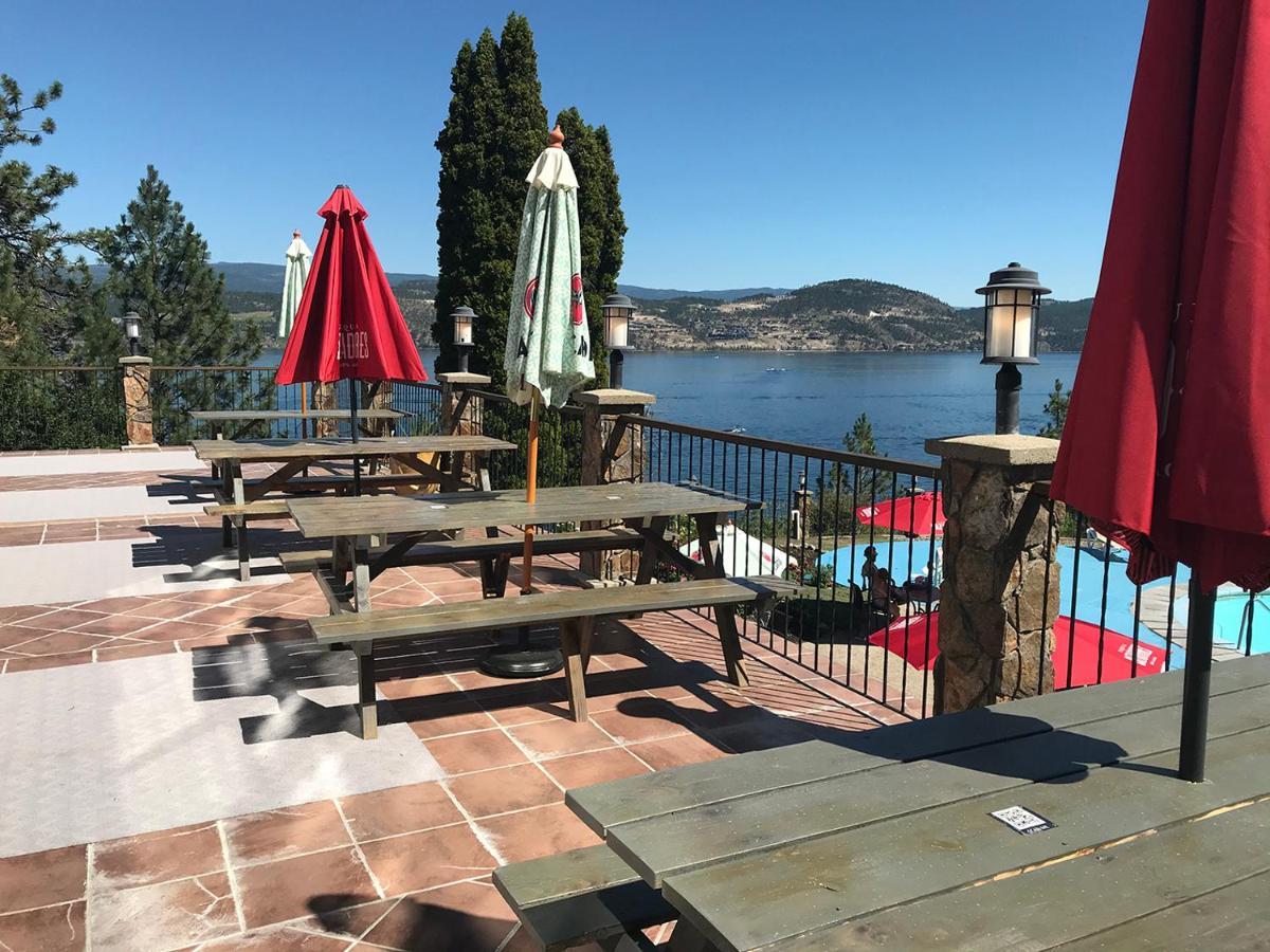 Cozystay Signature Lake Okanagan Resort كيلوانا المظهر الخارجي الصورة