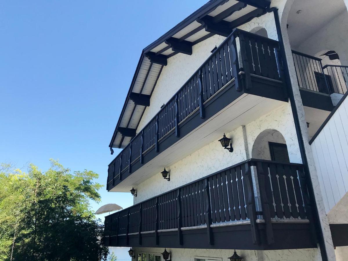 Cozystay Signature Lake Okanagan Resort كيلوانا المظهر الخارجي الصورة