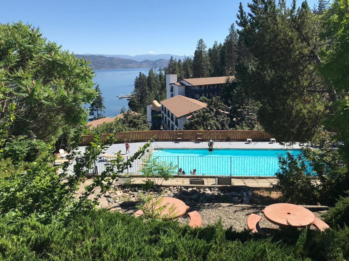 Cozystay Signature Lake Okanagan Resort كيلوانا المظهر الخارجي الصورة