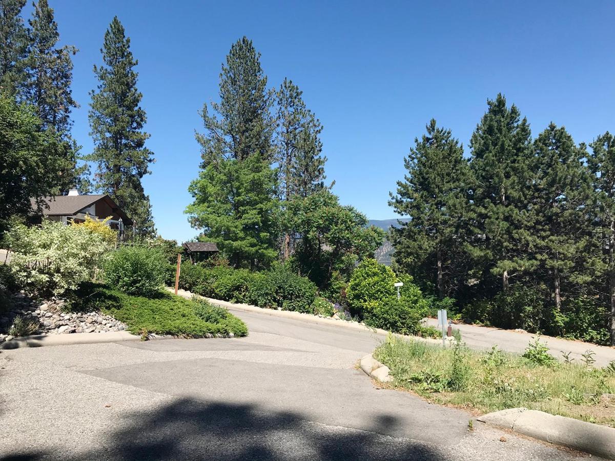 Cozystay Signature Lake Okanagan Resort كيلوانا المظهر الخارجي الصورة