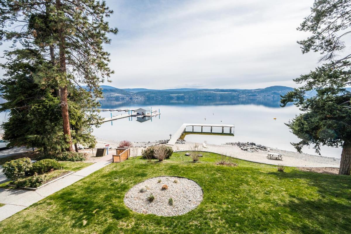 Cozystay Signature Lake Okanagan Resort كيلوانا المظهر الخارجي الصورة