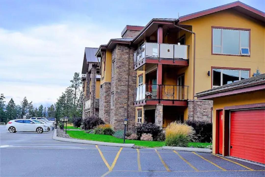 Cozystay Signature Lake Okanagan Resort كيلوانا المظهر الخارجي الصورة