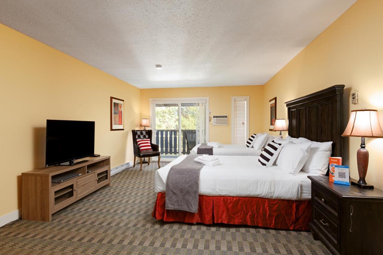 Cozystay Signature Lake Okanagan Resort كيلوانا المظهر الخارجي الصورة