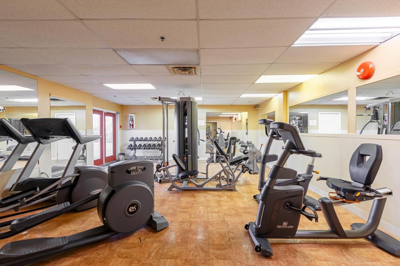 Cozystay Signature Lake Okanagan Resort كيلوانا المظهر الخارجي الصورة